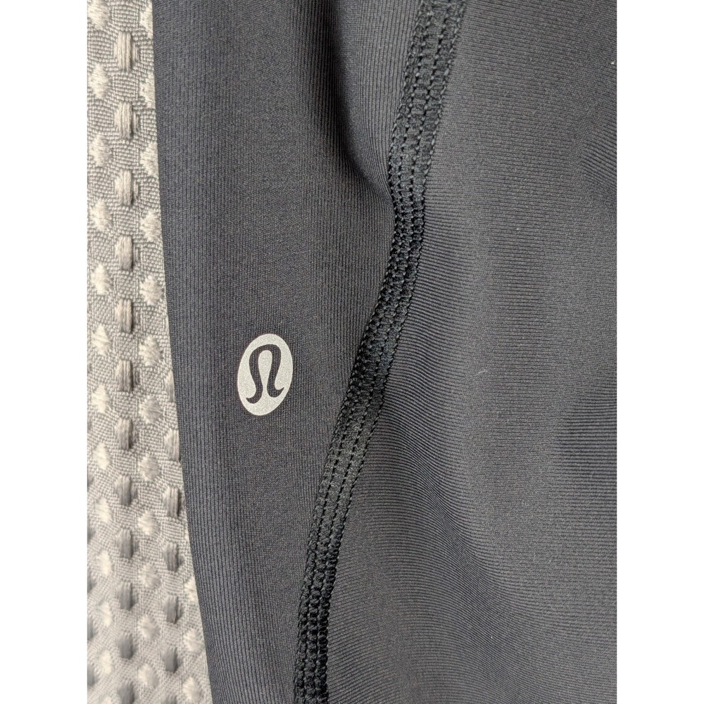 Lululemon Run Reflect Crop Black Reflective Running Leggings Zip Pocket Size 8 - Picture 12 of 16